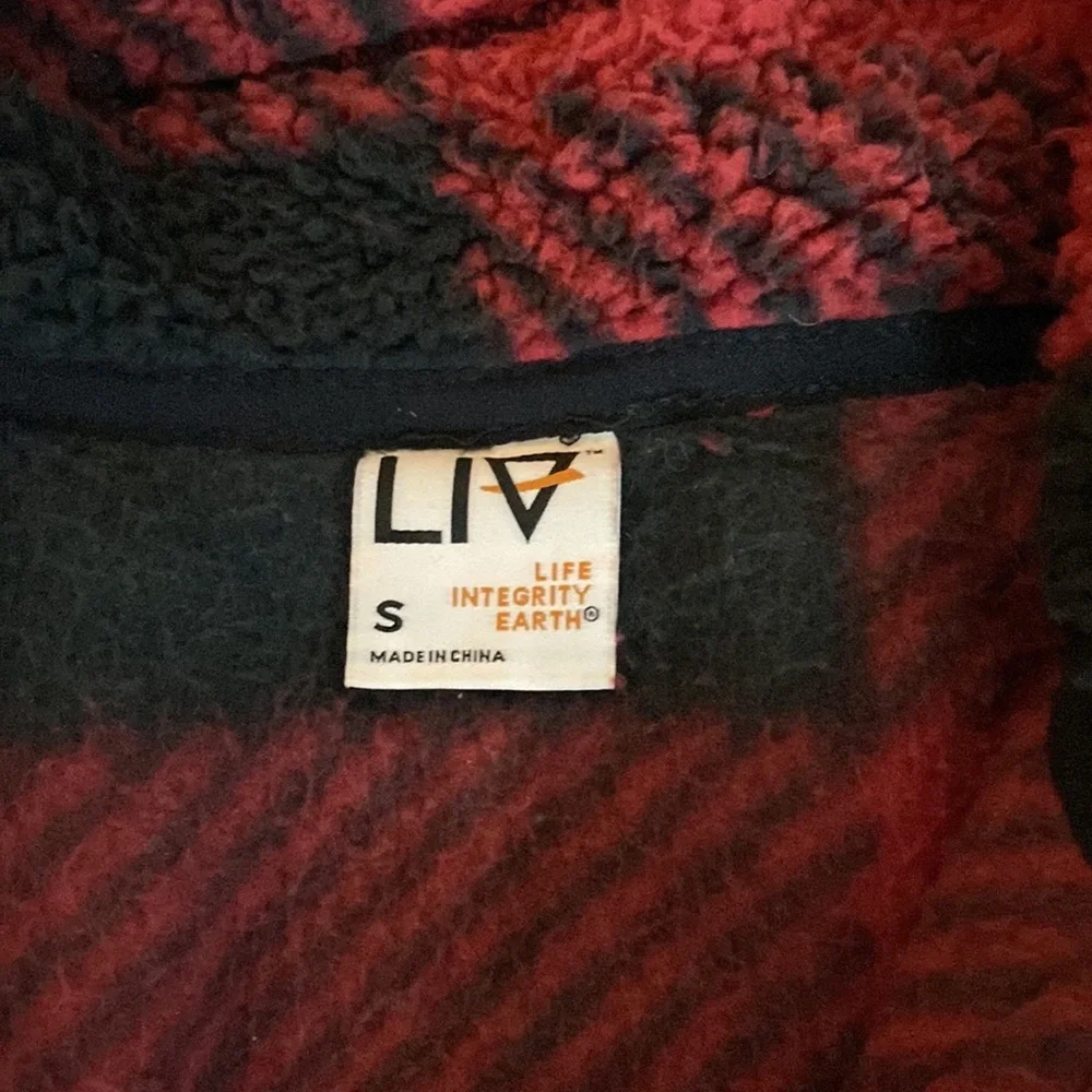 LIV pullover - Picture 3 of 3